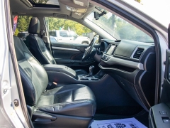 Used 2015  Toyota Highlander 4d SUV FWD XLE at Auto Finance Center of Rock Hill near Rock Hill, SC