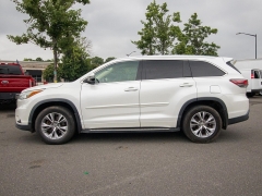 Used 2015 Toyota Highlander 4d SUV FWD XLE at Auto Finance Center of Rock Hill near Rock Hill, SC