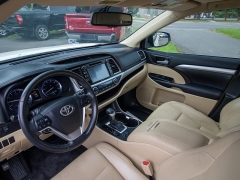 Used 2015 Toyota Highlander 4d SUV FWD XLE at Auto Finance Center of Rock Hill near Rock Hill, SC