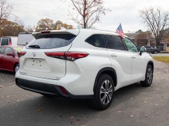 Used 2020  Toyota Highlander 4d SUV FWD XLE at Auto Finance Center of Rock Hill near Rock Hill&comma; SC