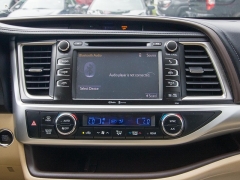 Used 2015 Toyota Highlander 4d SUV FWD XLE at Auto Finance Center of Rock Hill near Rock Hill, SC