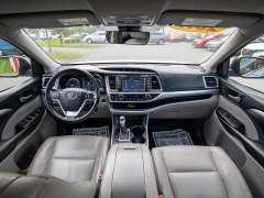 Used 2017 Toyota Highlander V6 FWD (Natl) at Auto Finance Center of Rock Hill near Rock Hill, SC