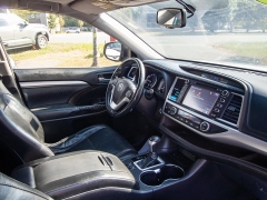 Used 2015  Toyota Highlander 4d SUV FWD XLE at Auto Finance Center of Rock Hill near Rock Hill, SC