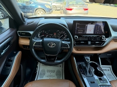 Used 2021  Toyota Highlander Platinum FWD at Auto Finance Center near Matthews&comma; NC