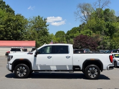 Used 2025  GMC Sierra 3500HD 4WD Crew Cab 159" Denali at Auto Finance Center near Matthews&comma; NC