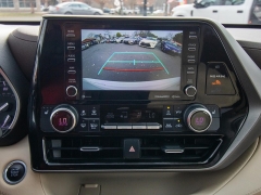 Used 2020  Toyota Highlander 4d SUV FWD XLE at Auto Finance Center of Rock Hill near Rock Hill&comma; SC