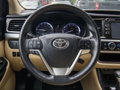 Used 2015 Toyota Highlander 4d SUV FWD XLE at Auto Finance Center of Rock Hill near Rock Hill, SC