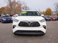 Used 2020  Toyota Highlander 4d SUV FWD XLE at Auto Finance Center of Rock Hill near Rock Hill&comma; SC