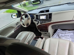Used 2014  Toyota Sienna 5dr 7-Pass Van V6 AWD &lpar;Natl&rpar; at Auto Finance Center near Matthews&comma; NC