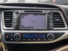 Used 2015 Toyota Highlander 4d SUV FWD XLE at Auto Finance Center of Rock Hill near Rock Hill, SC