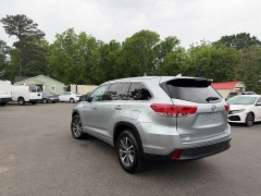 Used 2018  Toyota Highlander V6 FWD &lpar;Natl&rpar; at Auto Finance Center near Matthews&comma; NC
