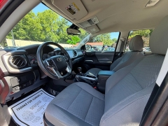 Used 2022  Toyota Tacoma 4WD Double Cab 5' Bed V6 &lpar;Natl&rpar; at Auto Finance Center near Matthews&comma; NC