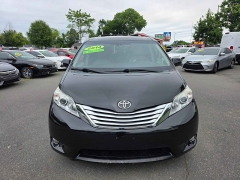 Used 2014  Toyota Sienna 5dr 7-Pass Van V6 AWD &lpar;Natl&rpar; at Auto Finance Center near Matthews&comma; NC