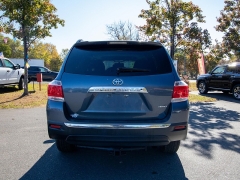 Used 2013  Toyota Highlander 4WD 4dr V6 &lpar;Natl&rpar; at Auto Finance Center of Rock Hill near Rock Hill&comma; SC