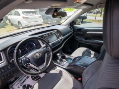 Used 2017 Toyota Highlander LE V6 FWD (Natl) at Auto Finance Center of Rock Hill near Rock Hill, SC
