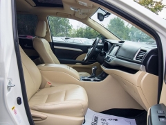 Used 2015 Toyota Highlander 4d SUV FWD XLE at Auto Finance Center of Rock Hill near Rock Hill, SC