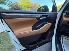Used 2021  Toyota Highlander Platinum FWD at Auto Finance Center near Matthews&comma; NC