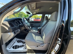 Used 2014  Toyota Tacoma 4WD Double Cab Long Bed at Auto Finance Center near Matthews&comma; NC
