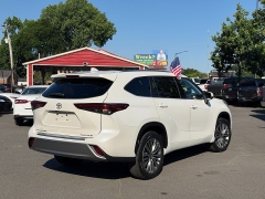 Used 2021  Toyota Highlander Platinum FWD at Auto Finance Center near Matthews&comma; NC