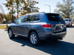 Used 2013  Toyota Highlander 4WD 4dr V6 &lpar;Natl&rpar; at Auto Finance Center of Rock Hill near Rock Hill&comma; SC