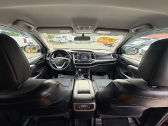 Used 2015  Toyota Highlander FWD 4dr V6 LE &lpar;Natl&rpar; at Auto Finance Center near Matthews&comma; NC