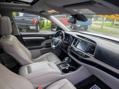 Used 2017 Toyota Highlander V6 FWD (Natl) at Auto Finance Center of Rock Hill near Rock Hill, SC