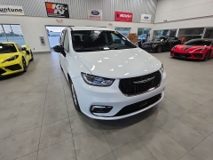Used 2026  Chrysler Pacifica Select FWD at Maxx Loans near St&period; Adrian&comma; MI