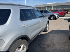 Used 2017 Ford Explorer 4d SUV 4WD XLT Ecoboost at Suburban Ford of Sterling Heights near Sterling Heights, MI
