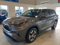 Used 2023  Toyota Highlander FWD &lpar;Natl&rpar; at Maxx Loans near St&period; Adrian&comma; MI