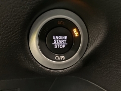 Used 2025  Chrysler Pacifica Select FWD at Maxx Loans near St. Adrian, MI