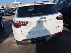 Used 2022  Jeep Compass Latitude 4x4 at Maxx Loans near St&period; Adrian&comma; MI