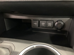 Used 2021 Toyota Highlander Hybrid XLE AWD at Maxx Loans near St. Adrian, MI