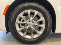 Used 2026  Chrysler Pacifica Limited FWD at Maxx Loans near St. Adrian, MI