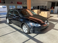 Used 2017 Volkswagen Golf 1.8T 4-Door Auto at Suburban Ford of Sterling Heights near Sterling Heights, MI