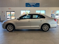Used 2014  Volkswagen Jetta Sedan 4dr Auto SE PZEV at Maxx Loans near St. Adrian, MI