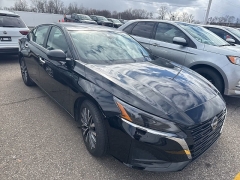 Used 2025  Nissan Altima SV FWD at Maxx Loans near St&period; Adrian&comma; MI