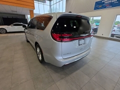 Used 2026  Chrysler Pacifica Limited FWD at Maxx Loans near St&period; Adrian&comma; MI