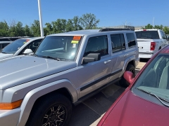 Used 2007 Jeep Commander 4WD 4dr Sport at Maxx Loans near St. Adrian, MI