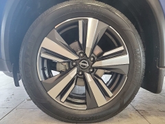 Used 2022  Nissan Rogue FWD Platinum at Maxx Loans near St&period; Adrian&comma; MI