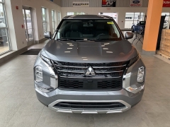 Used 2023 Mitsubishi Outlander SE FWD at Suburban Ford of Sterling Heights near Sterling Heights, MI