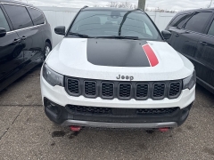 Used 2025  Jeep Compass Trailhawk 4x4 at Maxx Loans near St&period; Adrian&comma; MI