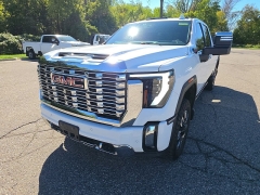Used 2025  GMC Sierra 2500HD 4WD Crew Cab 159" Denali at Maxx Loans near St&period; Adrian&comma; MI
