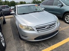 Used 2011  Ford Taurus 4d Sedan SEL at Maxx Loans near St&period; Adrian&comma; MI