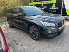 Used 2022 Lincoln Corsair Reserve AWD at Suburban Ford of Sterling Heights near Sterling Heights, MI