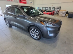 Used 2020  Ford Escape 4d SUV AWD Titanium at Maxx Loans near St&period; Adrian&comma; MI