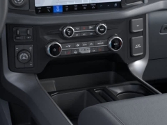 New 2025 Ford F-150 XLT 4WD SuperCrew Box at Suburban Ford of Sterling Heights near Sterling Heights, MI