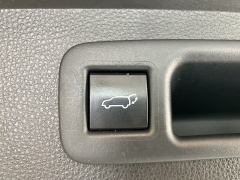Used 2020 Toyota Highlander 4d SUV AWD XLE at Suburban Ford of Sterling Heights near Sterling Heights, MI