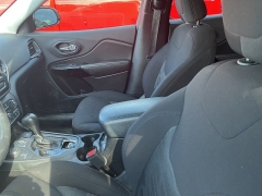 Used 2019 Jeep Cherokee Altitude 4x4 at Maxx Loans near St. Adrian, MI