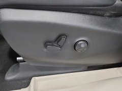 Used 2024  Chrysler Pacifica Touring L FWD at Maxx Loans near St&period; Adrian&comma; MI