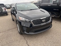 Used 2019  Kia Sorento L FWD at Maxx Loans near St. Adrian, MI